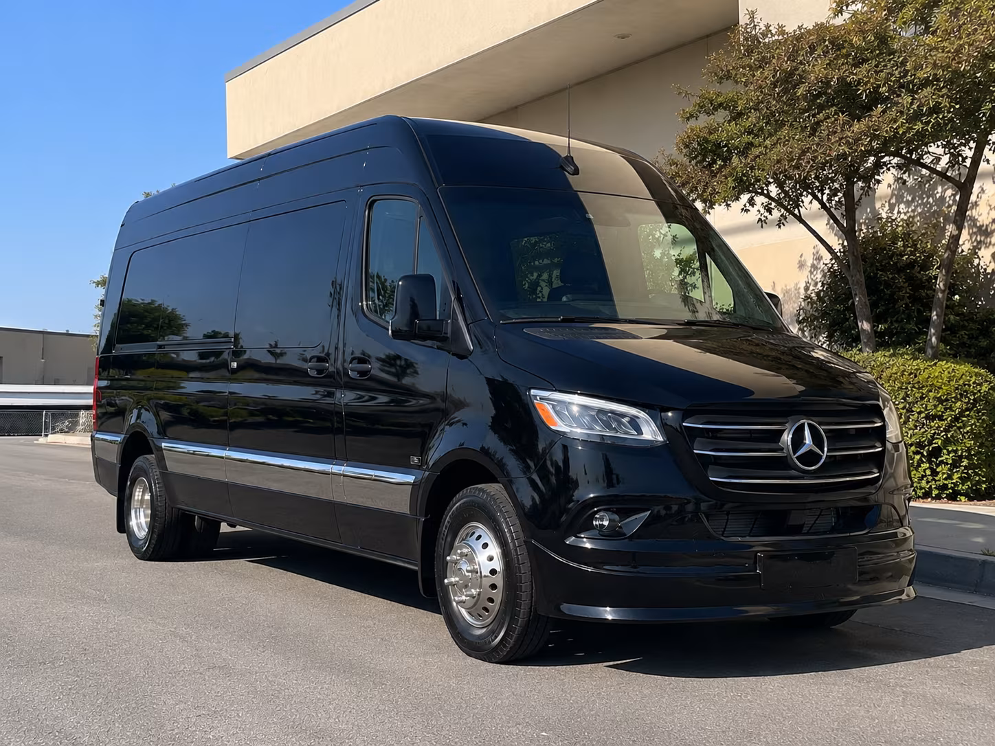 book the perfect ride for your next wine tour 2