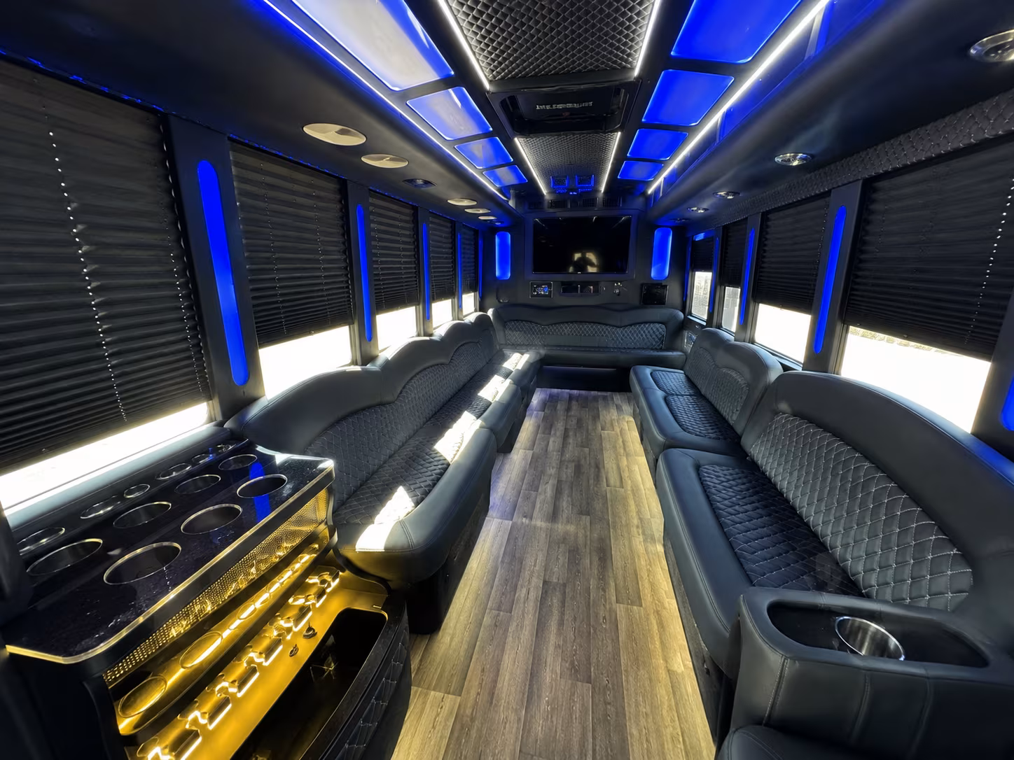 bus rentals for golf tournaments cycling events and outdoor sporting events in santa barbara